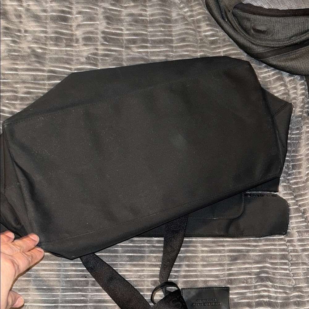 Burberry Black Tote Bag with Logo - Picture 3 of 3